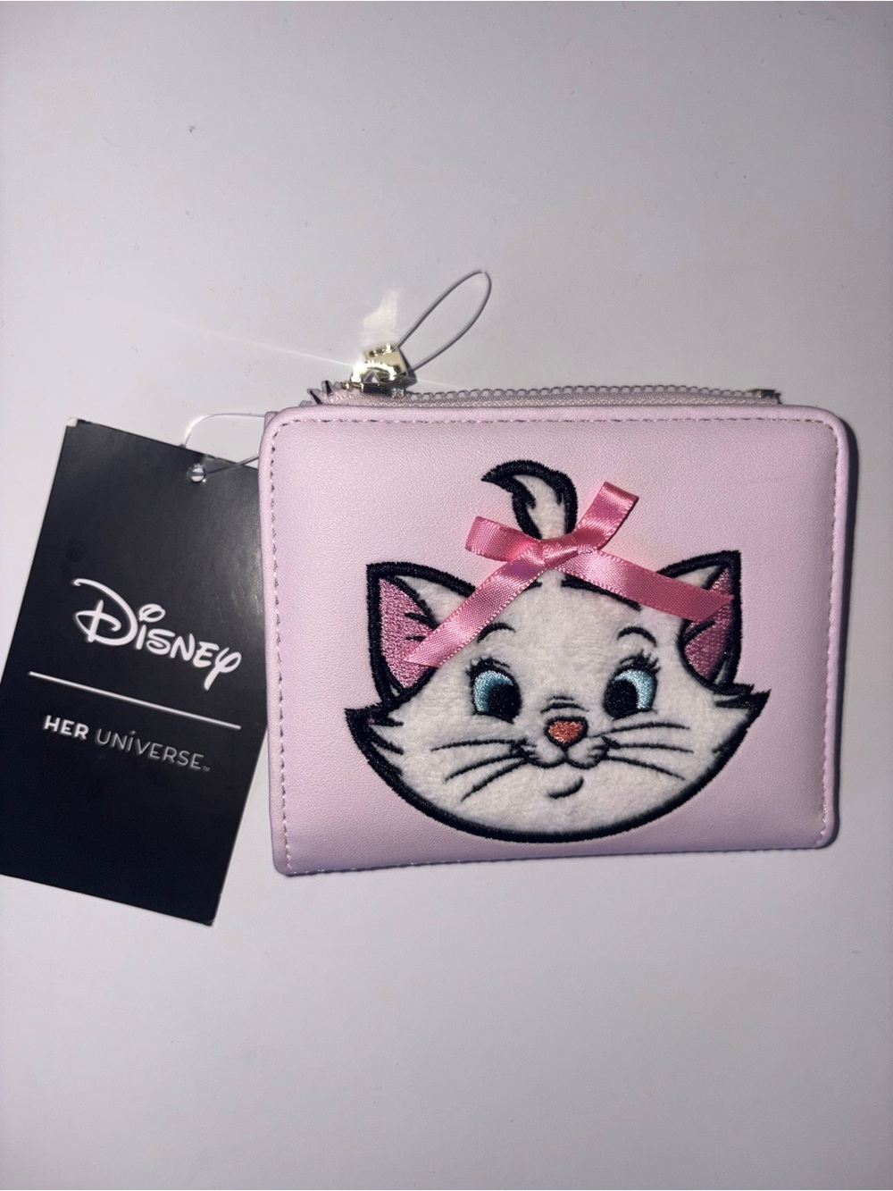 Her Universe Disney The Aristocats Marie Flap Wallet - Picture 5 of 8